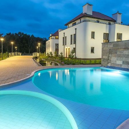 Apartament Baltica Z Ogrodkiem - W Ustronnym Miejscu Tuz Przy Plazy Rogowo  Exterior photo