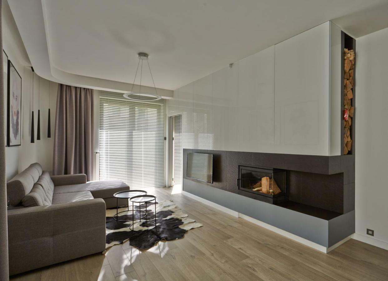 Apartament Baltica Z Ogrodkiem - W Ustronnym Miejscu Tuz Przy Plazy Rogowo  Exterior photo