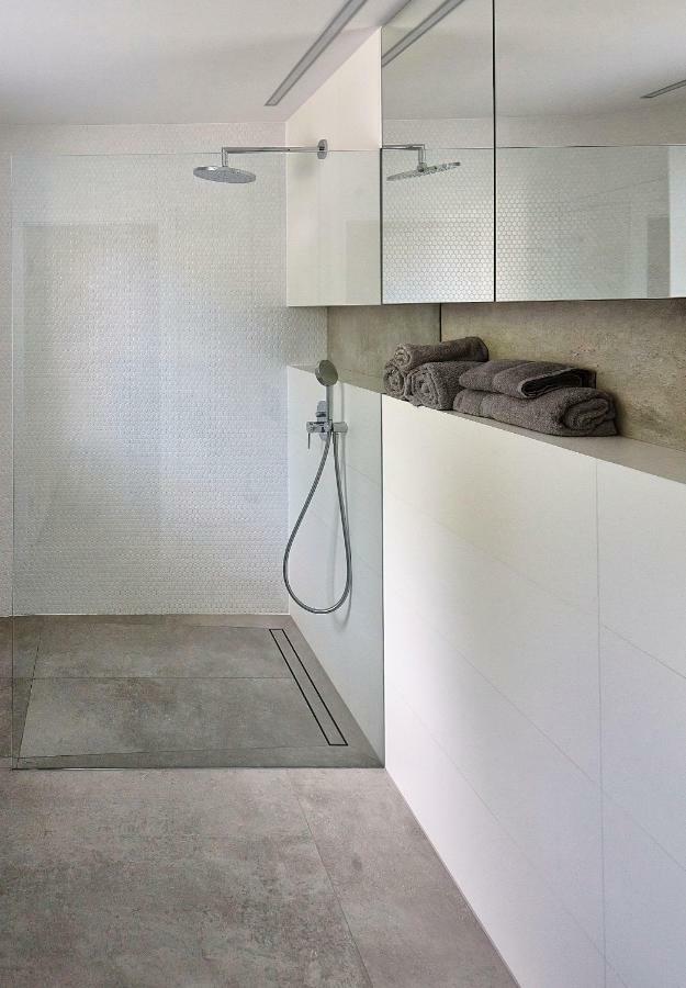 Apartament Baltica Z Ogrodkiem - W Ustronnym Miejscu Tuz Przy Plazy Rogowo  Exterior photo